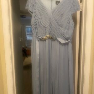 Adrianna Pappel formal gown